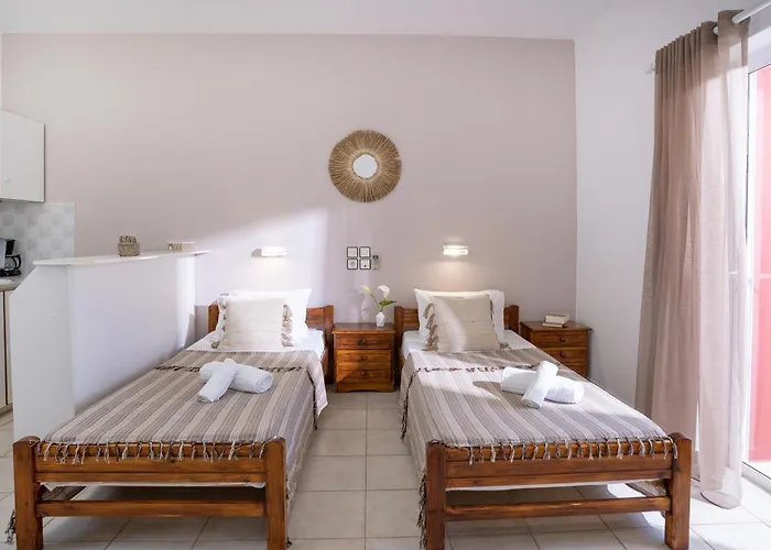 Emerald Leros Apart Otel 2*