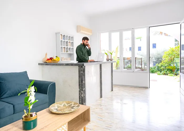 Emerald Leros Apart Otel