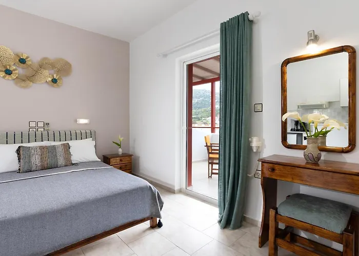 Emerald Leros Alinda (Leros)